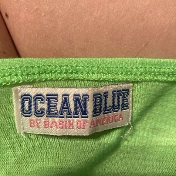 Size Medium Womens Ocean Blue Myrtle Beach Crop shirt Basix Of America - Picture 3 of 3